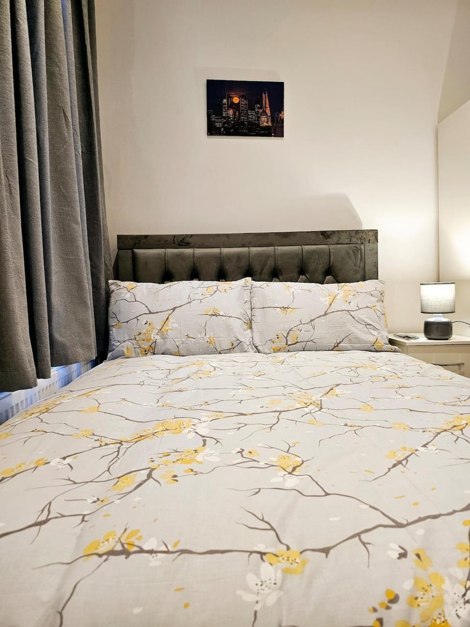 London Budget Stay at Forest Gate Bed and Breakfast in London
