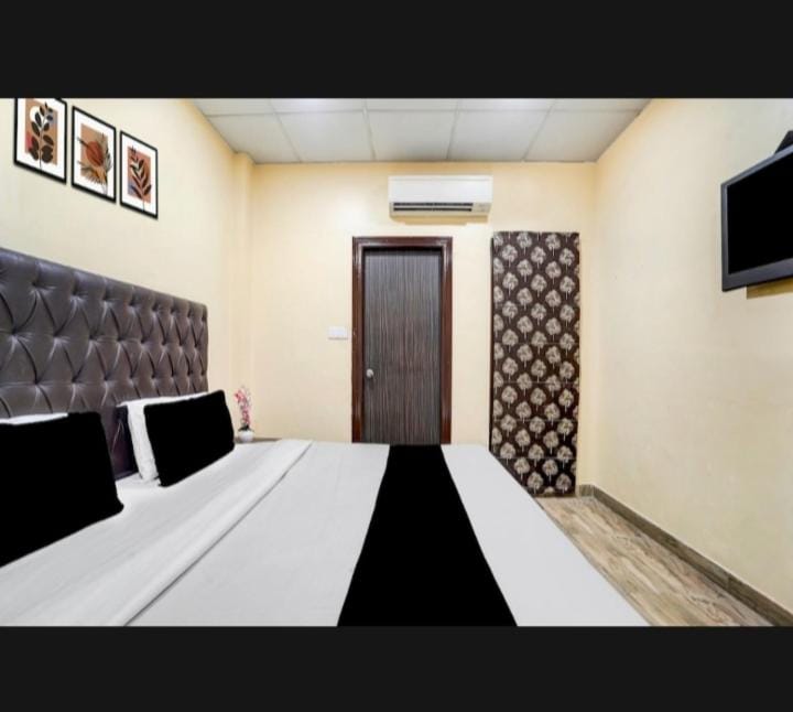 Diwan stay home House in Uttar Pradesh