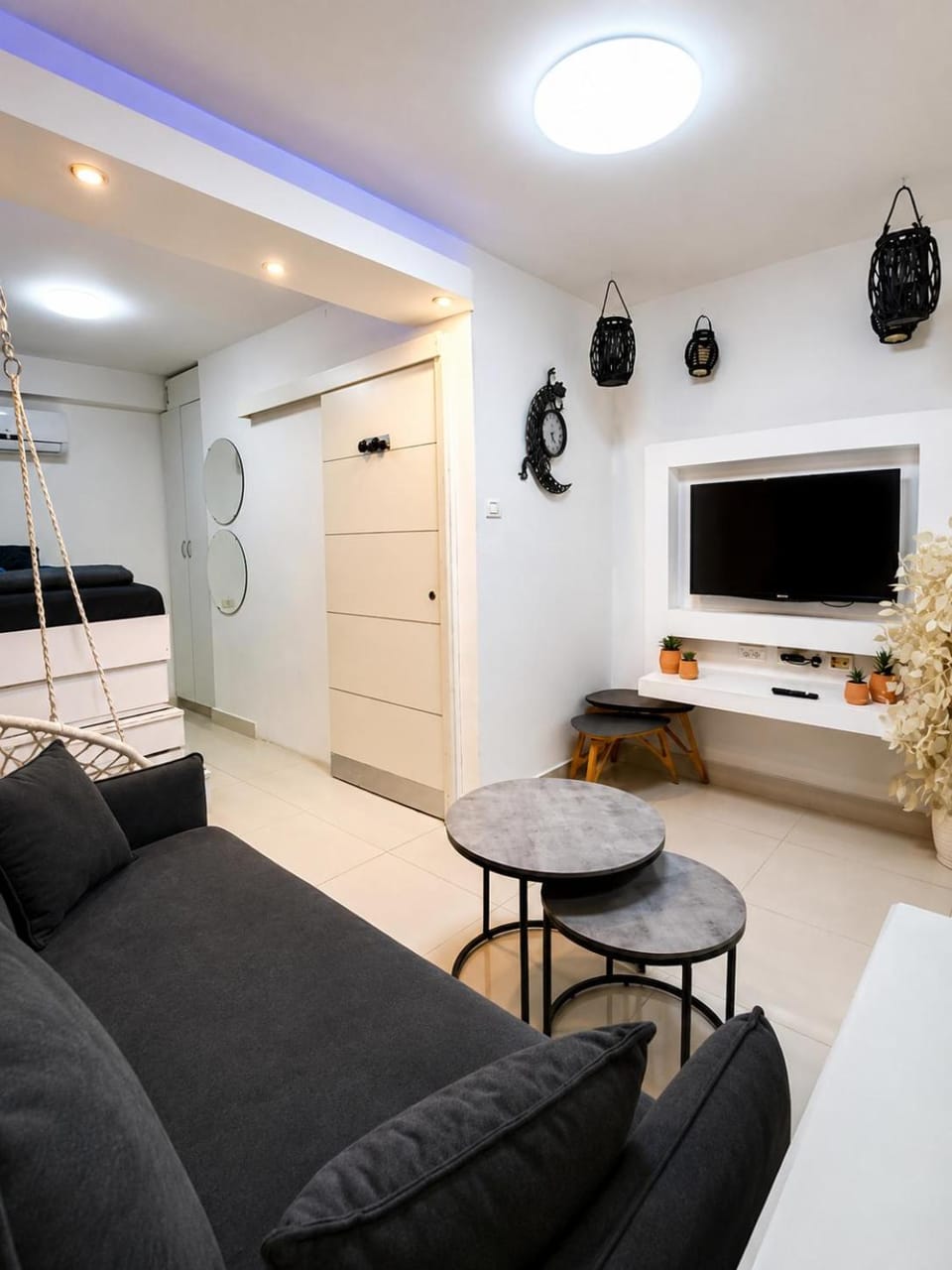 TV and multimedia, Living room, Seating area