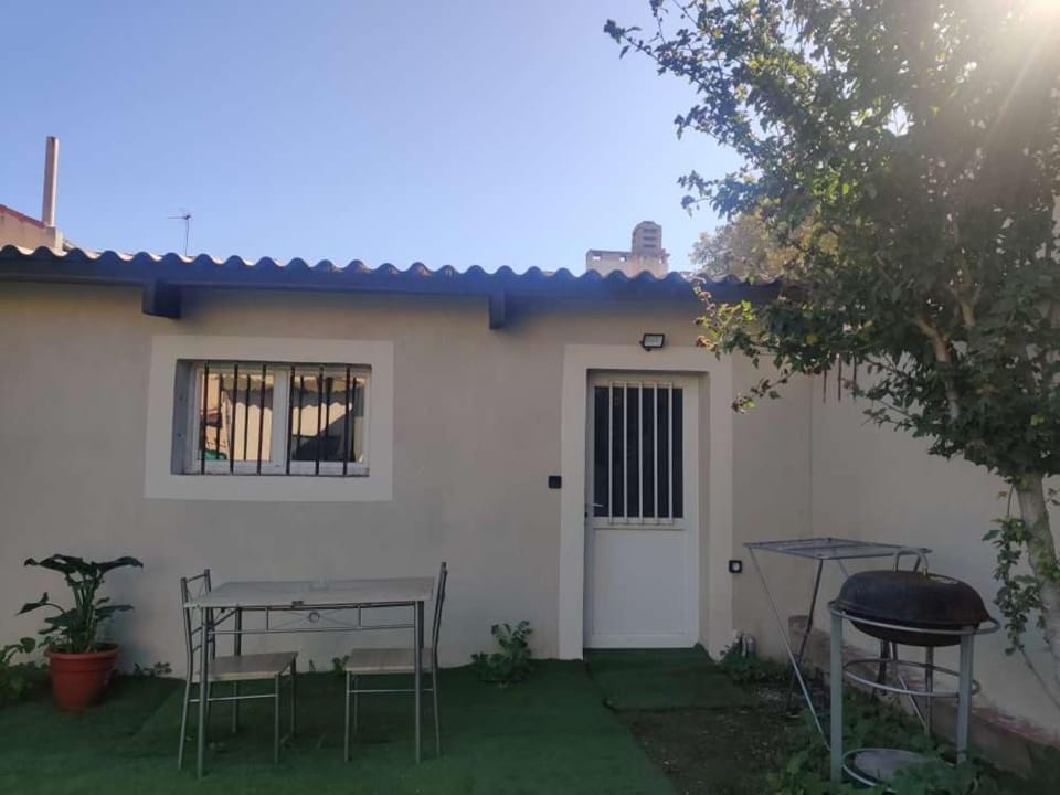 le studio sympathique à marseille House in Marseille