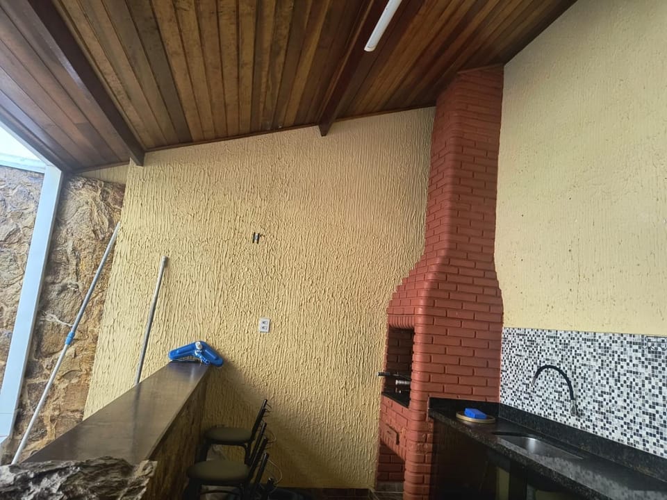 Tranquilidade e conforto pra família e amigos House in Peruíbe