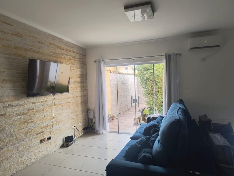 Tranquilidade e conforto pra família e amigos House in Peruíbe