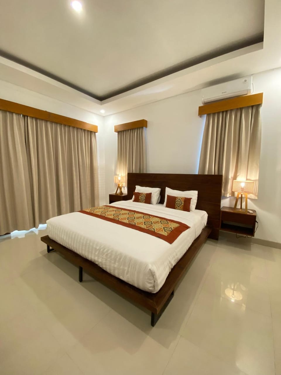 White Kairav Villa - 3BDR Villa Villa in North Kuta