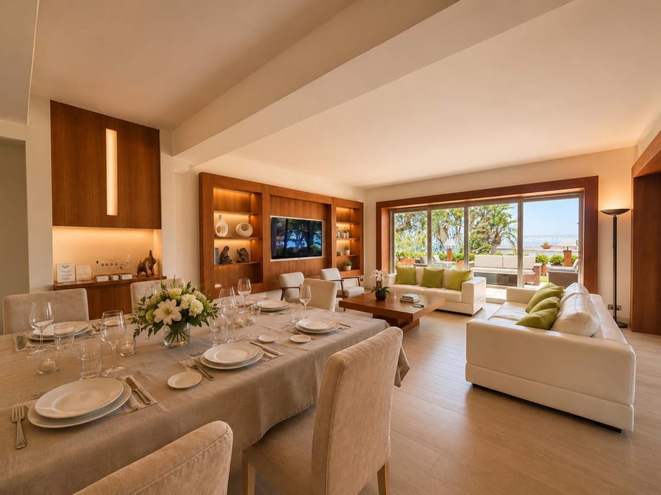 Communal lounge/ TV room, Living room