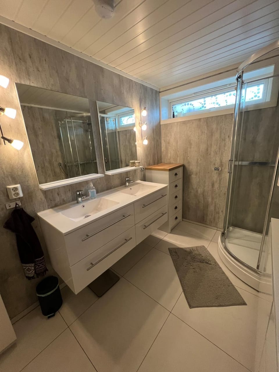 Central and cozy apartment - free parking Apartment in Lillehammer