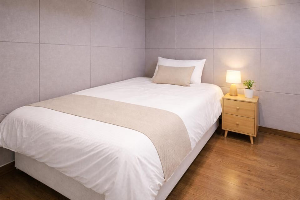 apple building, hongdae shinchon yeontral park Apartment in Seoul