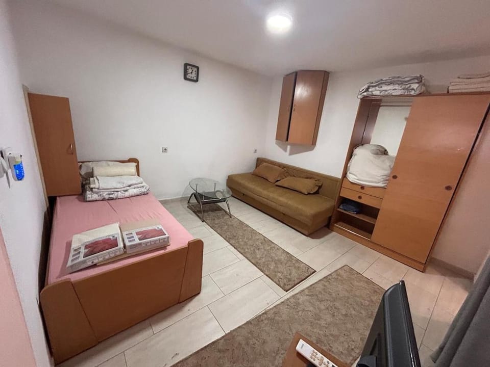 Beachfront Bliss! Apartment in Kotor Municipality