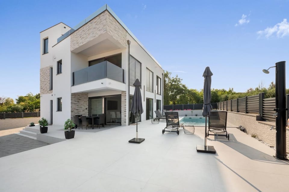 Apartments by Petar - Sun & Pool Residence Apartment in Poreč
