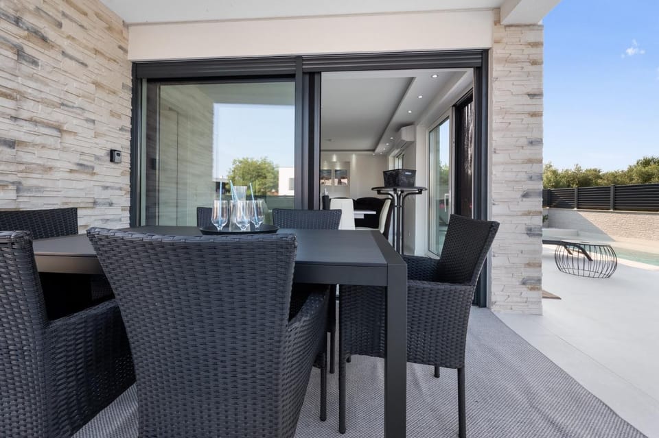 Apartments by Petar - Sun & Pool Residence Apartment in Poreč