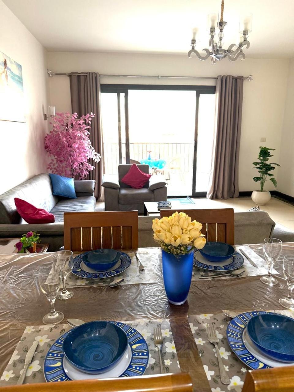 Living room, Dining area