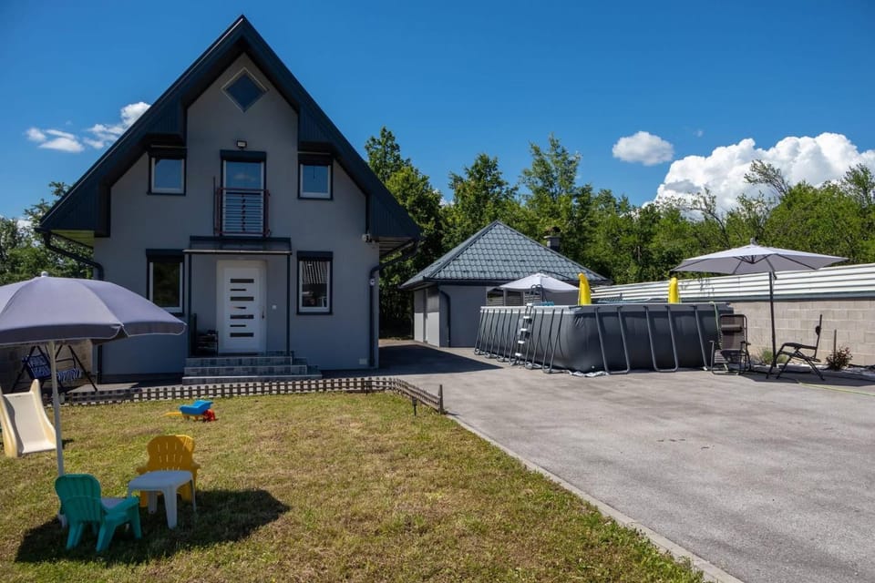 Vila Zlojić Bihać Villa in Federation of Bosnia and Herzegovina