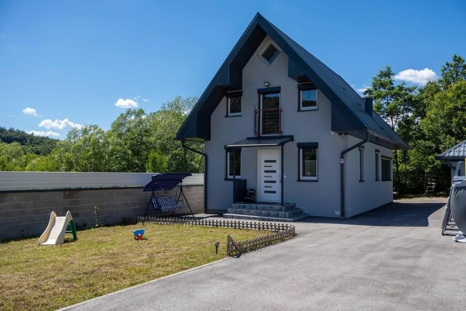 Vila Zlojić Bihać Villa in Federation of Bosnia and Herzegovina