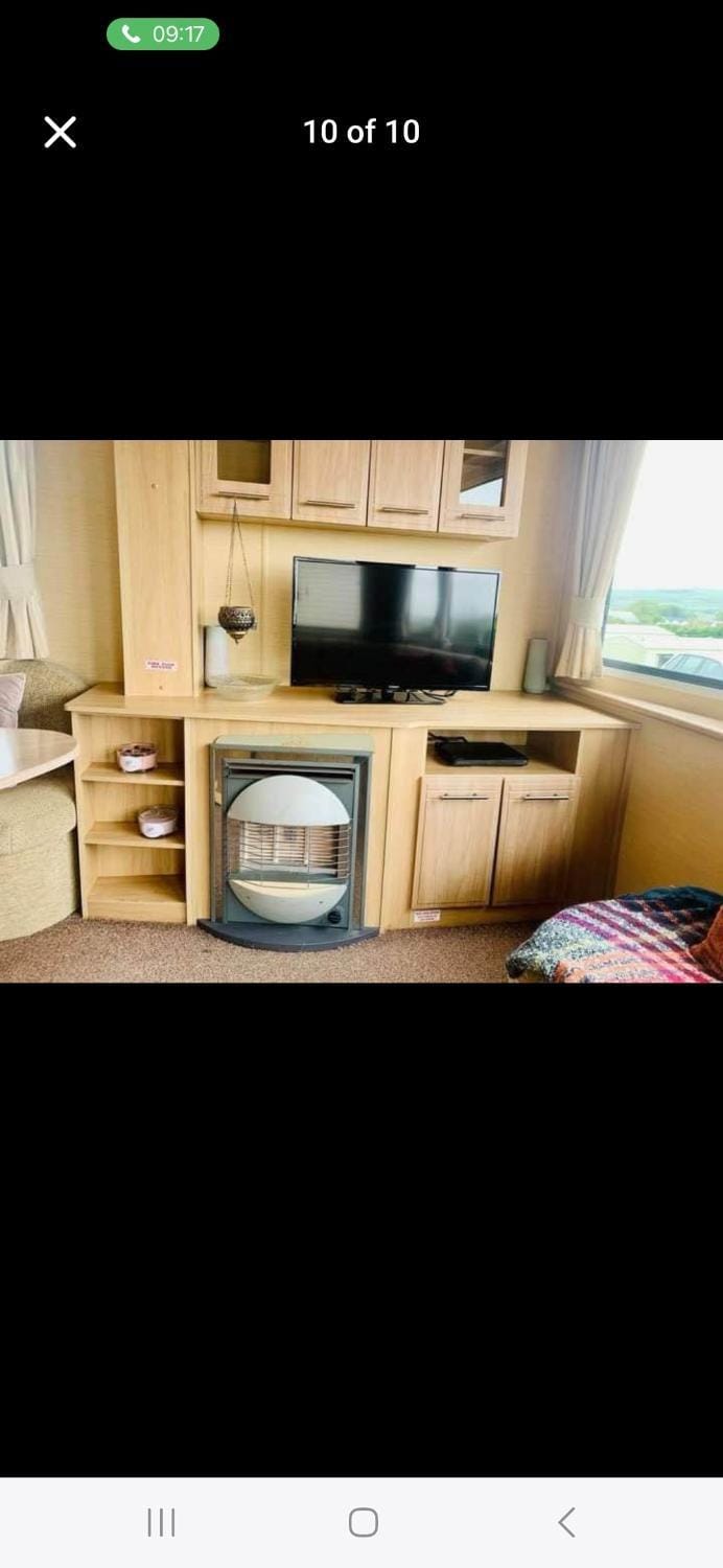Caravan 63 Fishguard Holiday Park Campground/ 
RV Resort in Fishguard Holiday Park