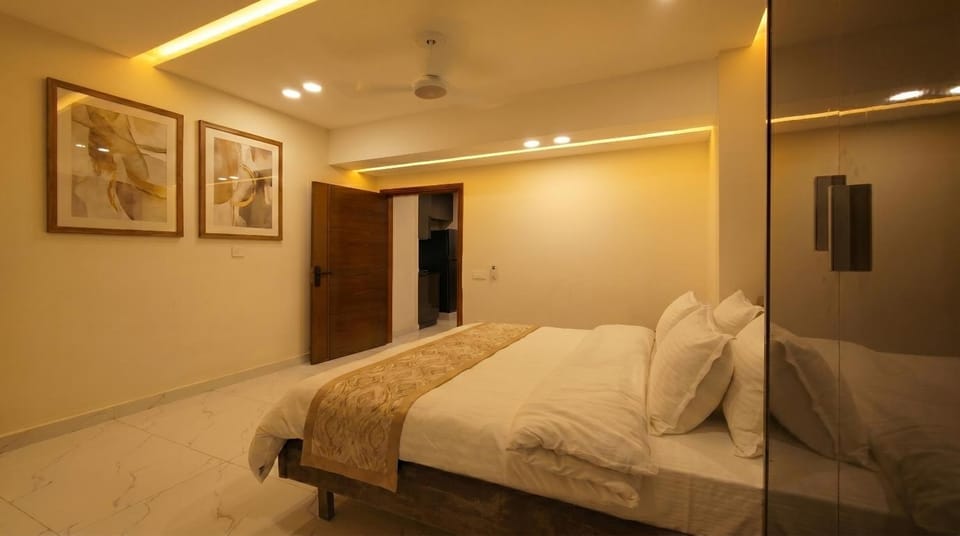 Bed, Photo of the whole room, Bedroom