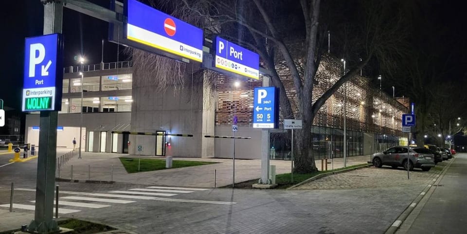 Neighbourhood, Parking