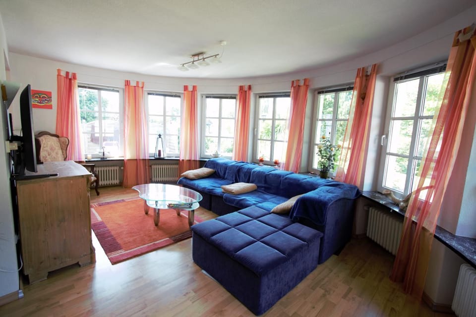 Communal lounge/ TV room, Living room