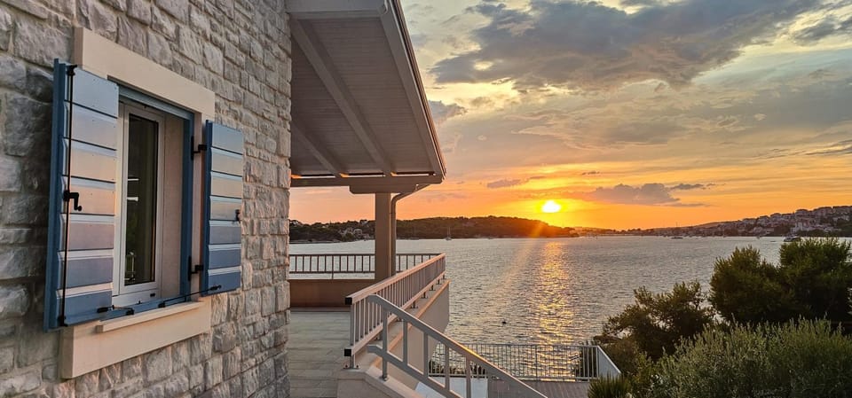 Property building, View (from property/room), Sea view, Sunset