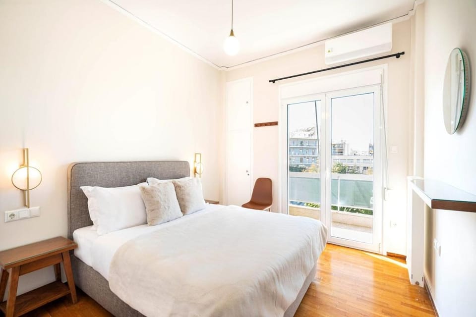 Bed, Photo of the whole room, Bedroom, air conditioner