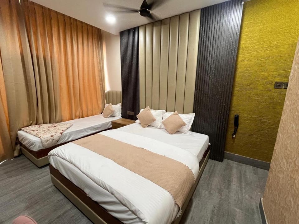Royal High Stay Bed and Breakfast in Varanasi