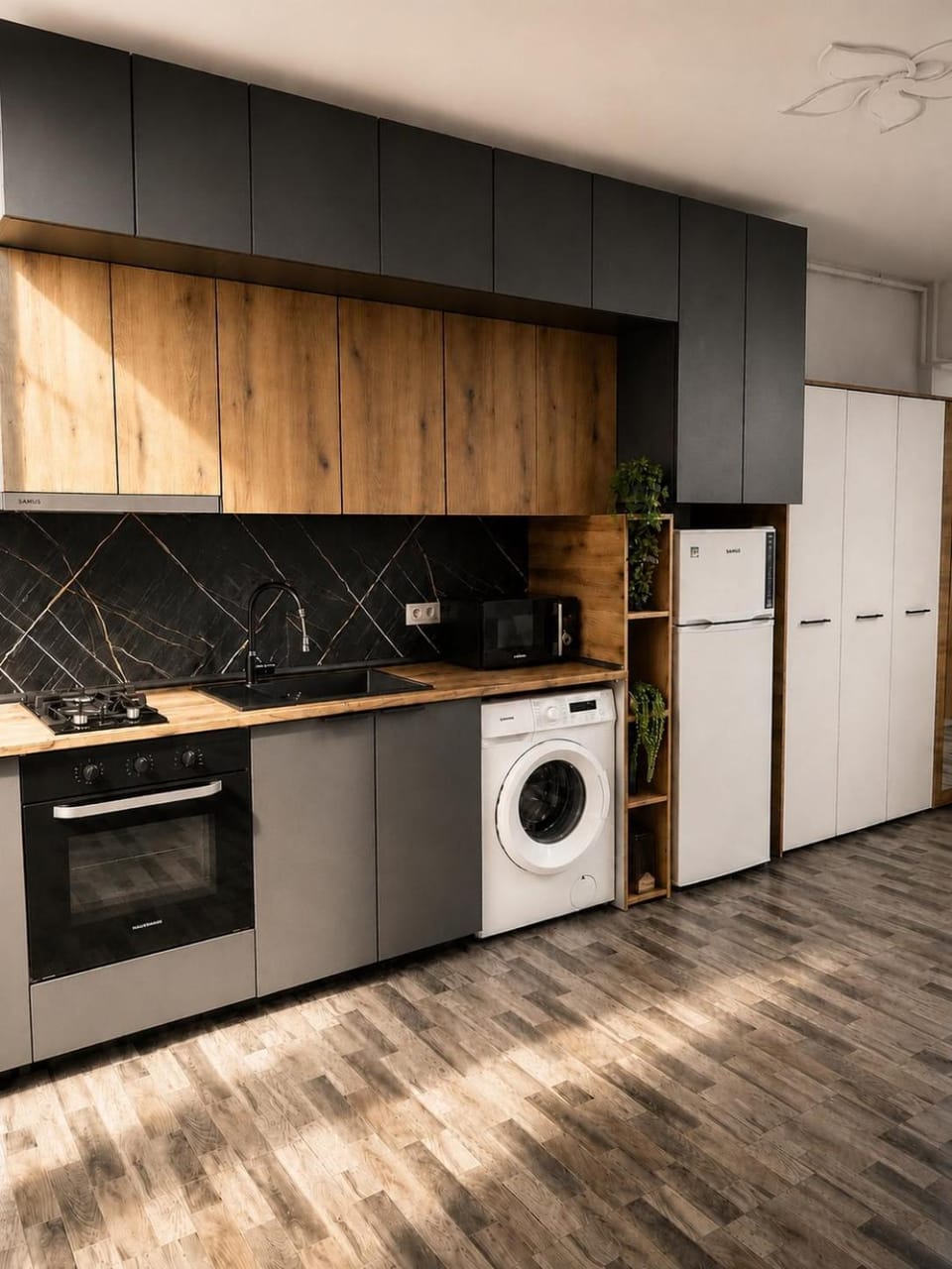 Kitchen or kitchenette, oven, pet friendly, stove, toaster, washing machine