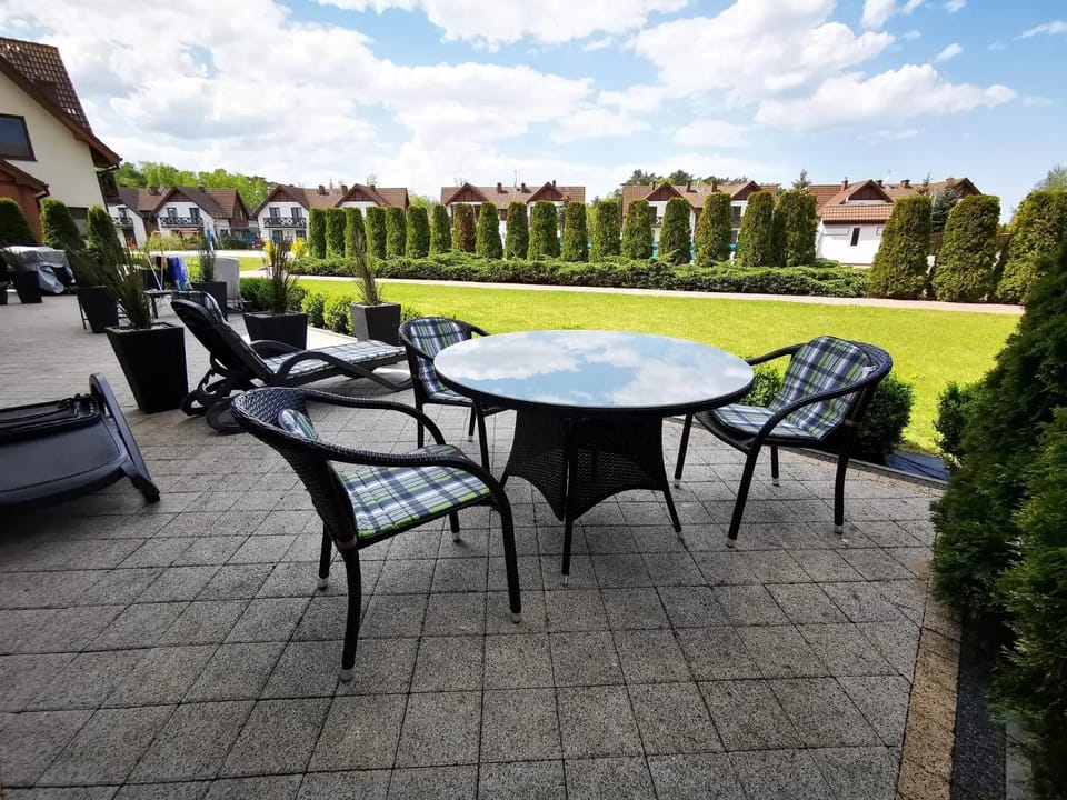 Garden, Balcony/Terrace, Seating area, Garden view
