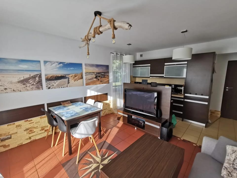 TV and multimedia, Kitchen or kitchenette