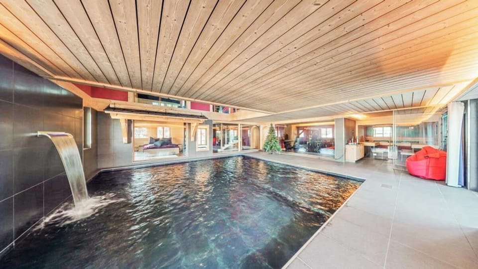Beautiful Modern Chalet in the Nature Gstaad Region Chalet in Saanen