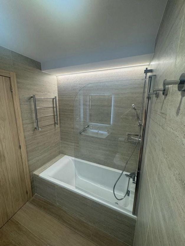 Shower, Toilet, Bathroom, Bath