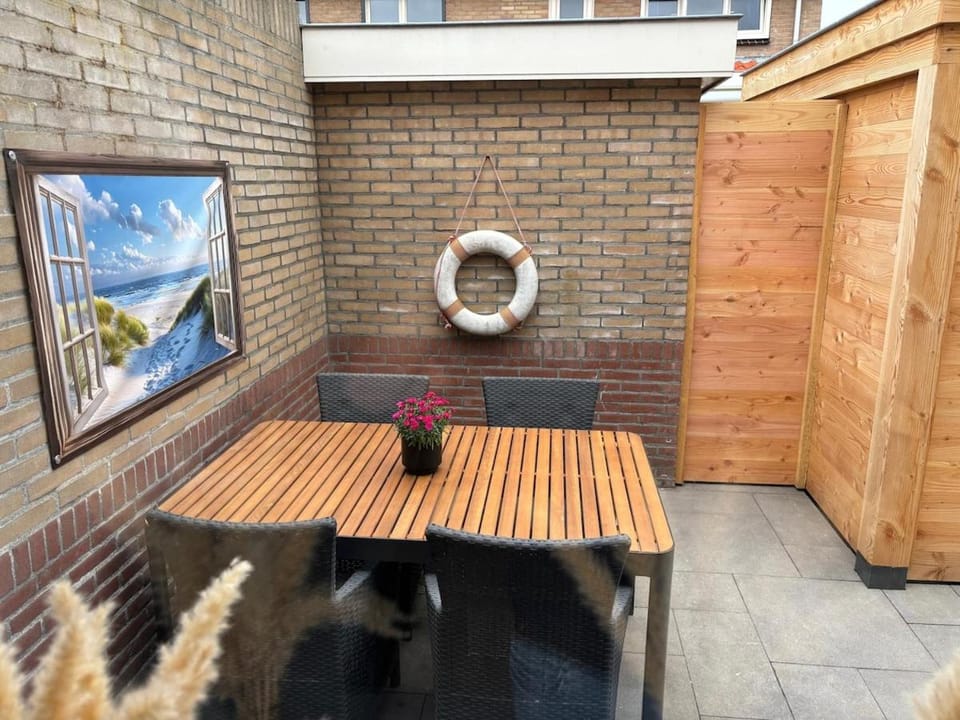Beach & Dunes House in Noordwijk