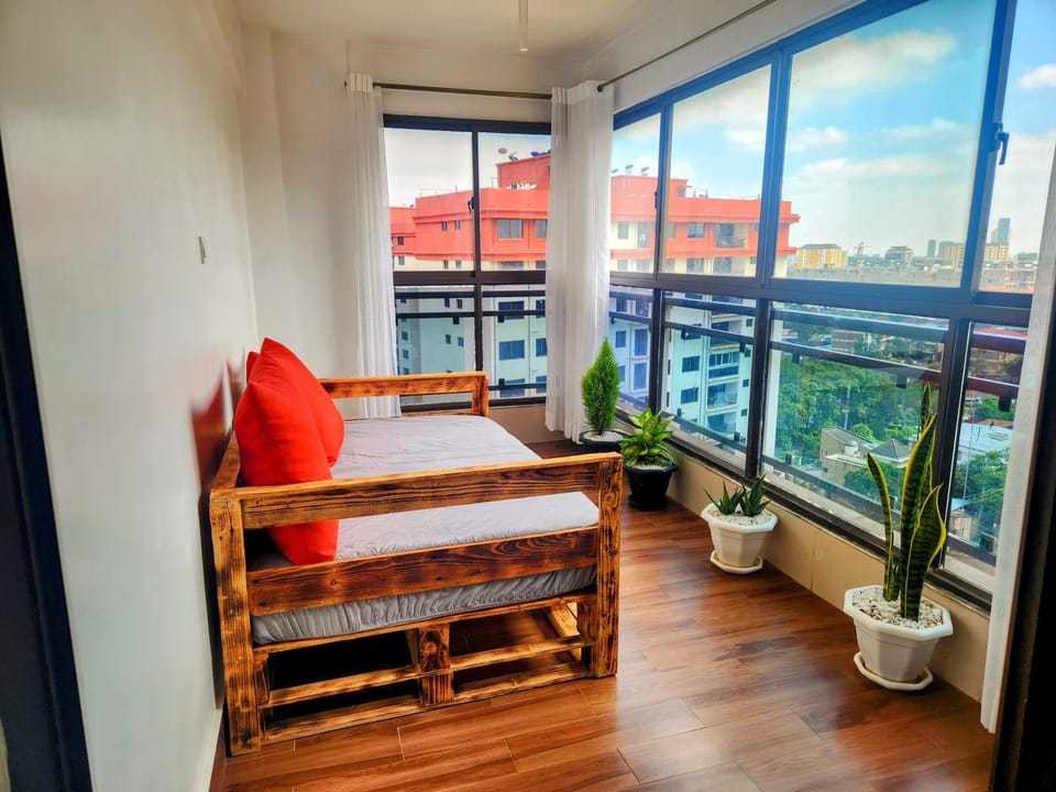 Bed, Solarium, View (from property/room), Balcony/Terrace, Balcony/Terrace, City view