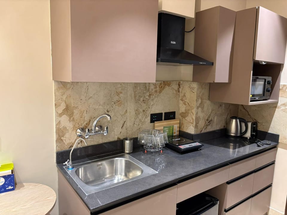 Stay Karo Yaar Apartment in Noida