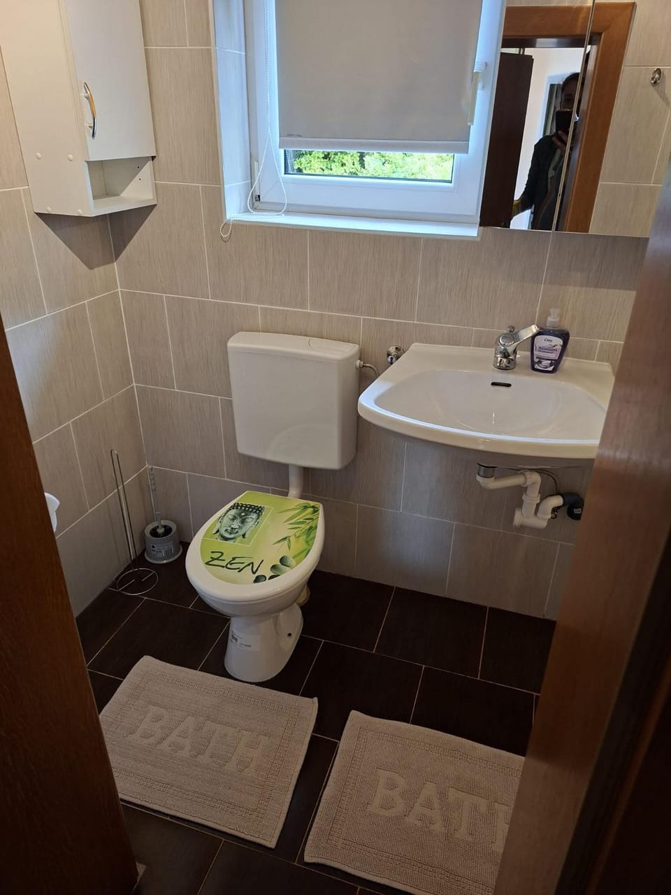 Toilet, Bathroom
