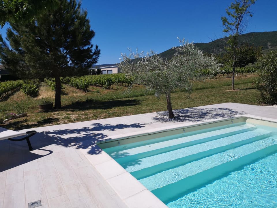 Auberge de l Helvie chez Coco & Ricou Hotel in Provence