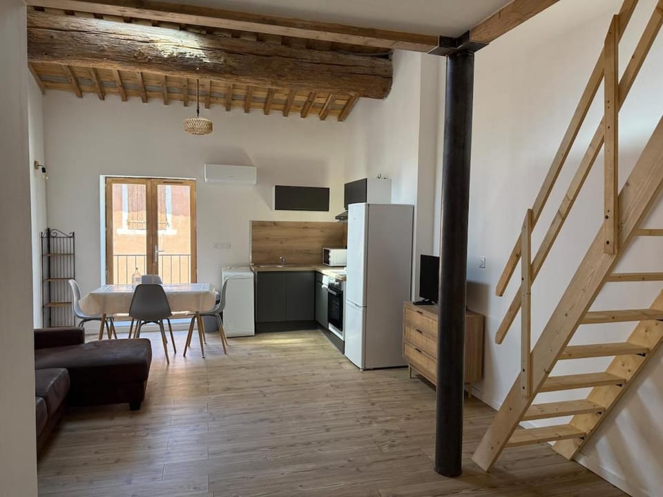 Appartement plein de charme à 7 min de Narbonne Apartment in Occitanie