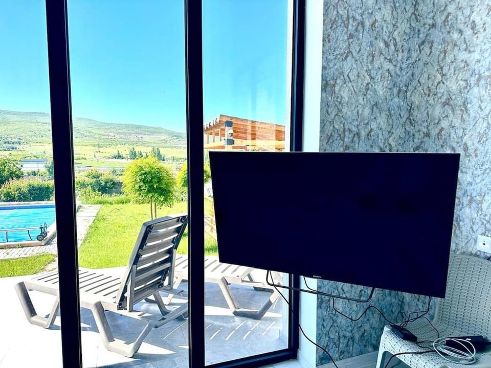 White Location House in Armenia
