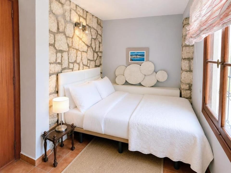 Exclusiva Villa Piscina Climatizada mas Apartamento Villa in Marina Baixa