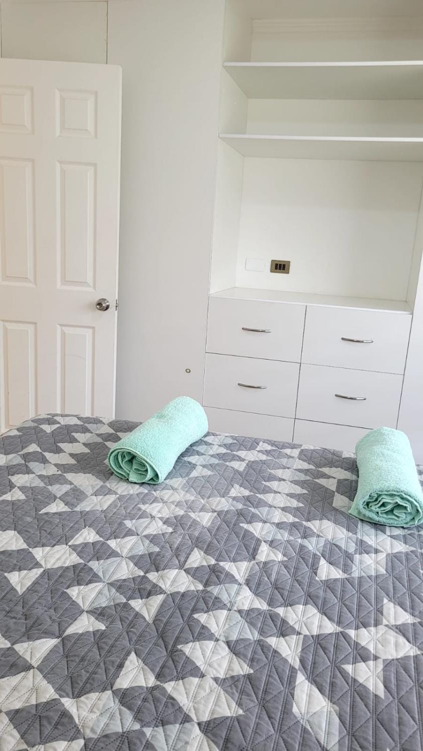 Bed, Area and facilities