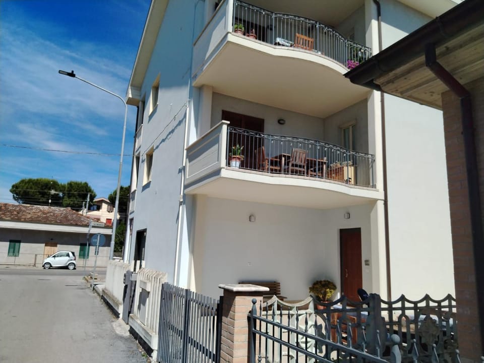 Property building, Balcony/Terrace