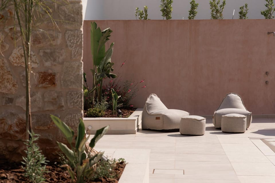 Garden, Seating area