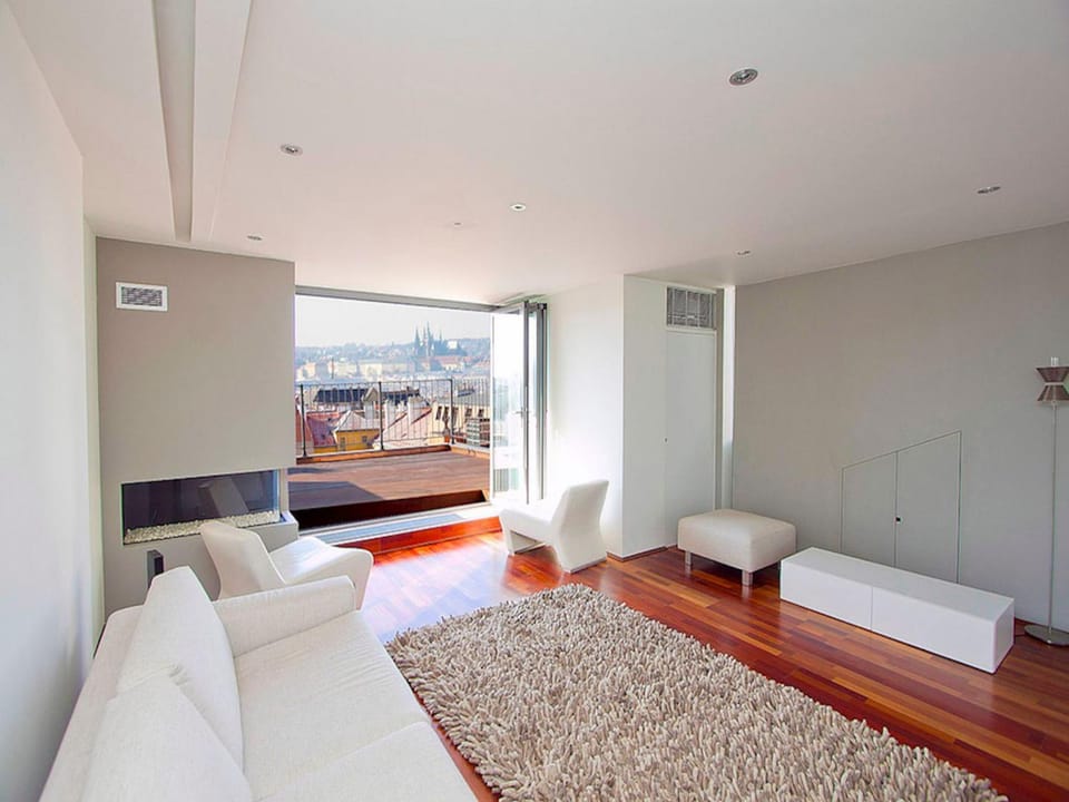 Living room, Bedroom, City view