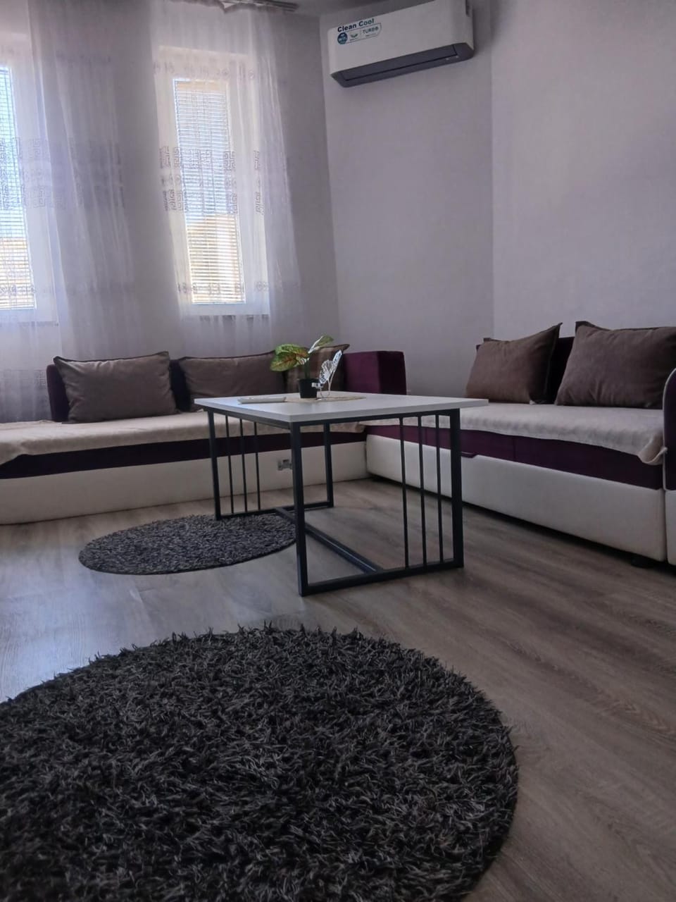 TV and multimedia, Living room, air conditioner