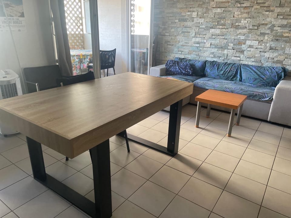 chambre d hot dans un bel appartement récent et bien desservi Vacation rental in Marseille
