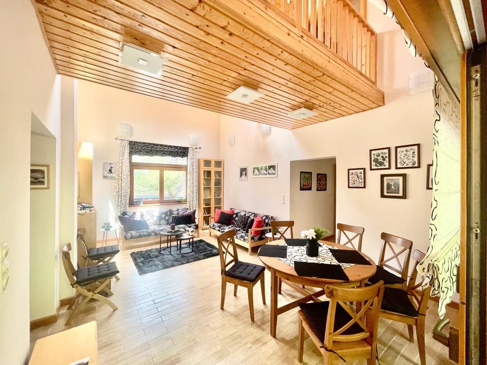 Capri Tiszaparti Vendégház Bed and Breakfast in Hungary