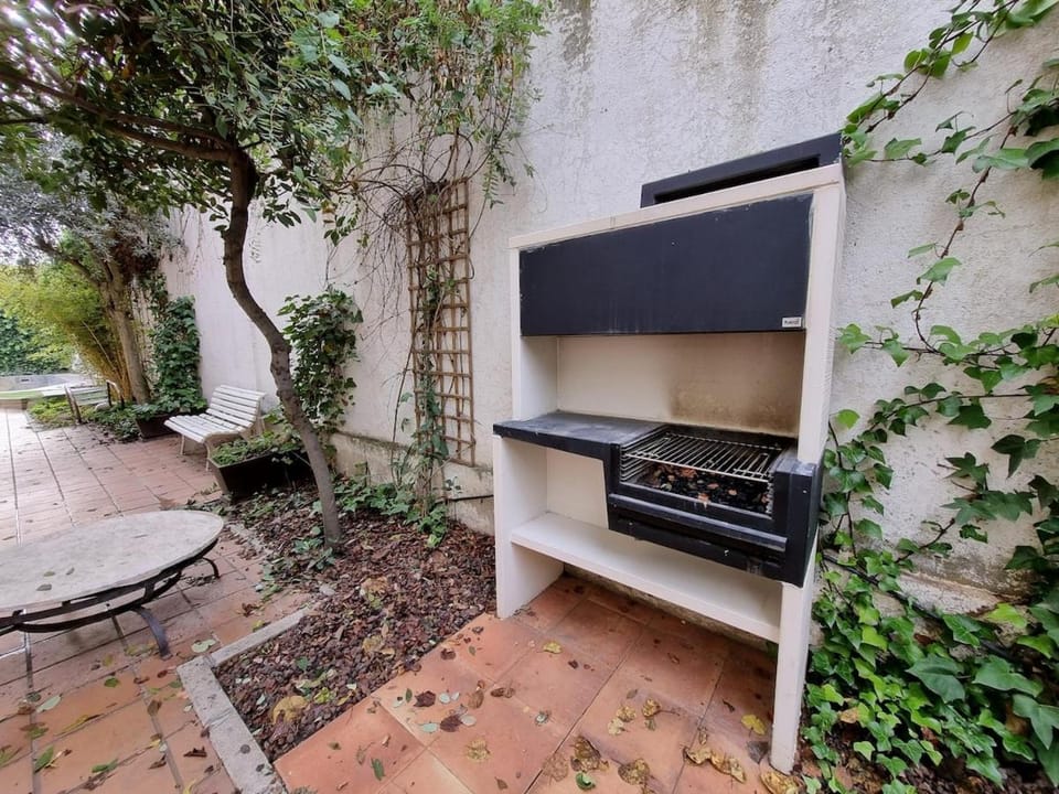 BBQ facilities, BBQ facilities, Garden