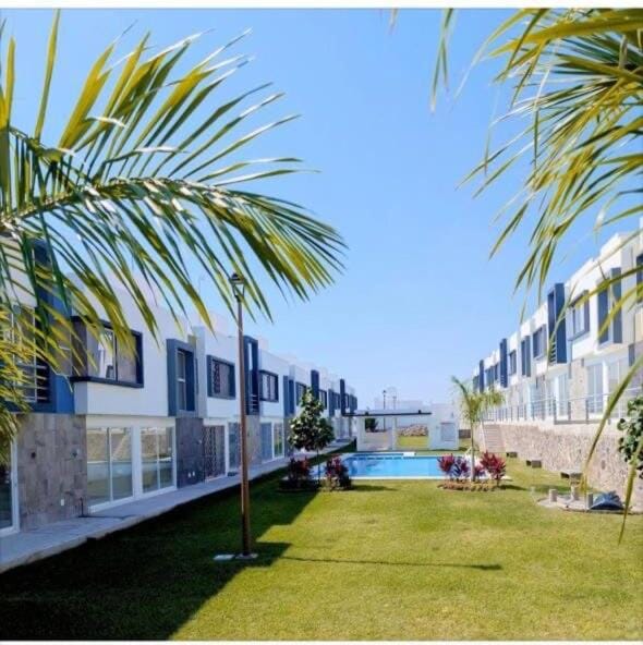 Property building, Natural landscape, Garden, Pool view