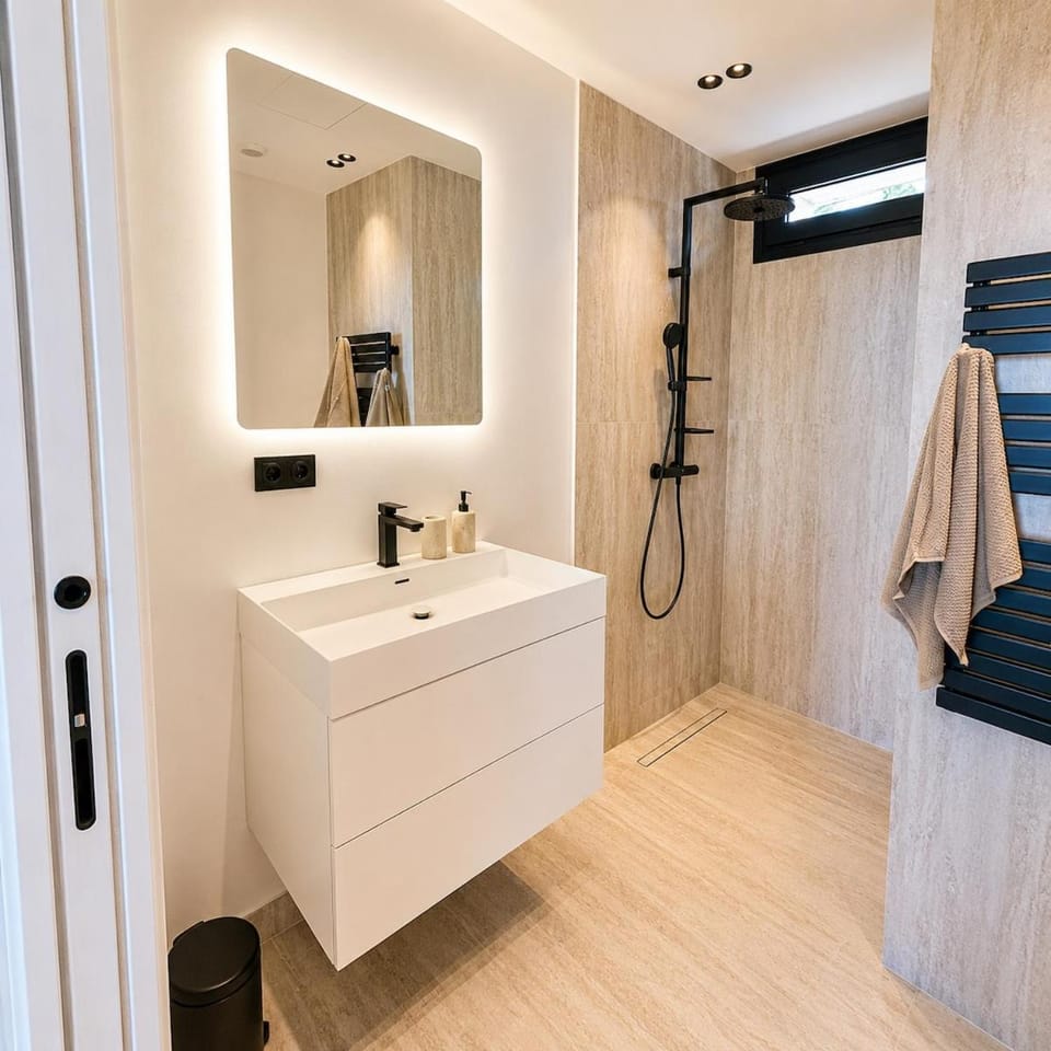 Azurea Breathtaking Sea View Apartment in Cap-d'Ail