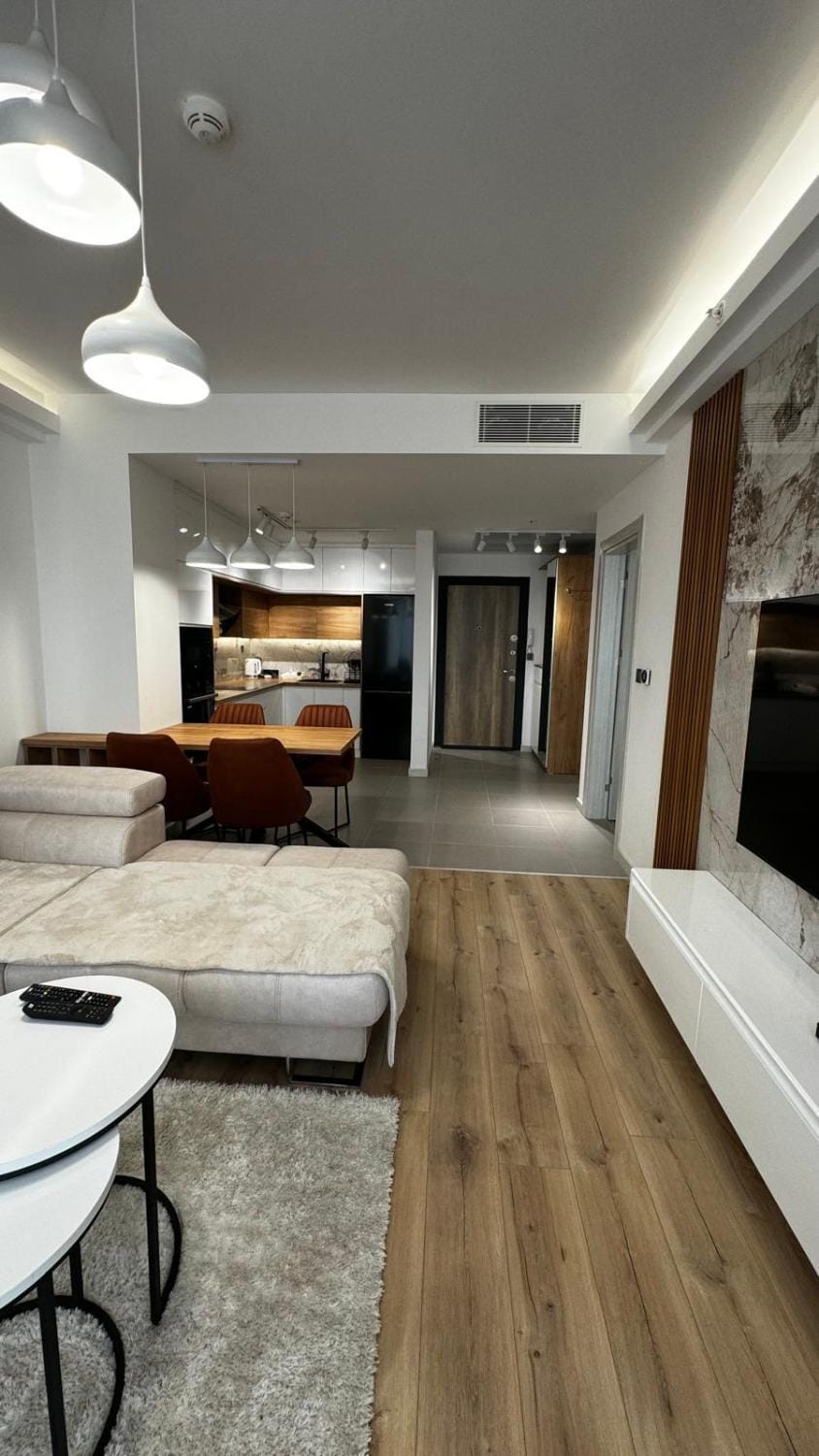 Sky City Majestic Apartment D Apartment in Skopje