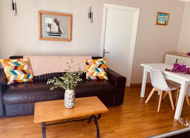Blue Riviera Apartment in Roquebrune-Cap-Martin