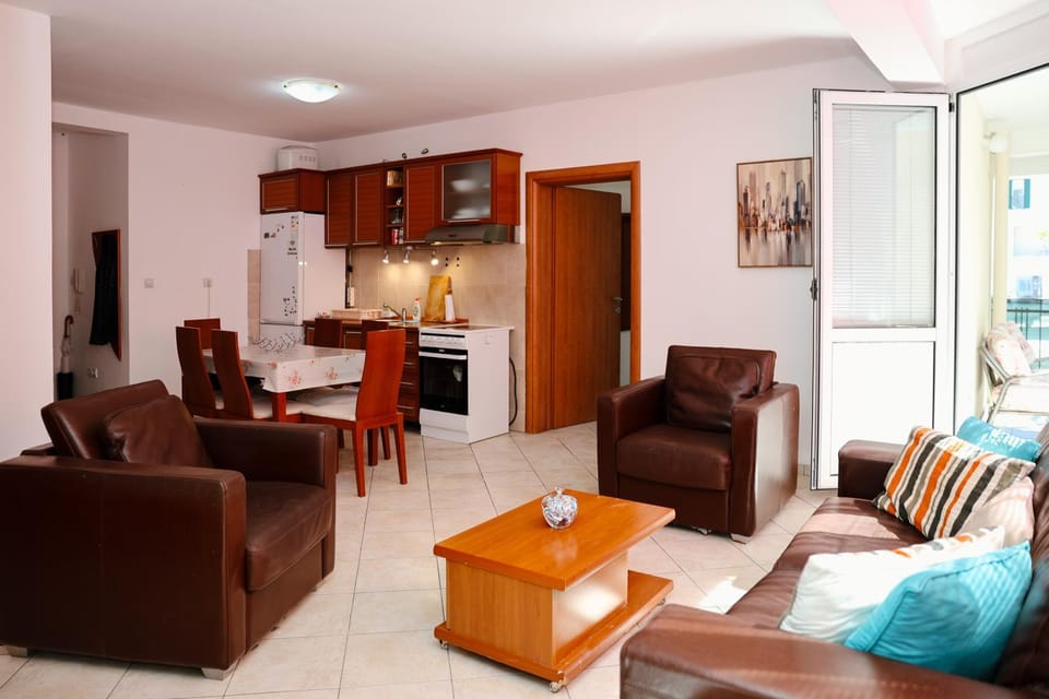 Living room, kitchen