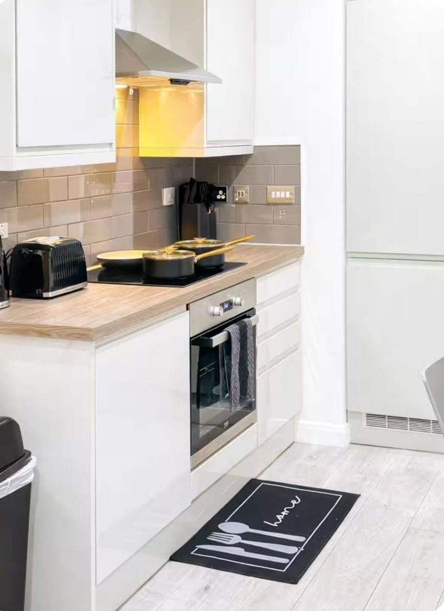 1-bed APT Near LRI NHS Professionals Sleeps 5 Apartment in Leicester